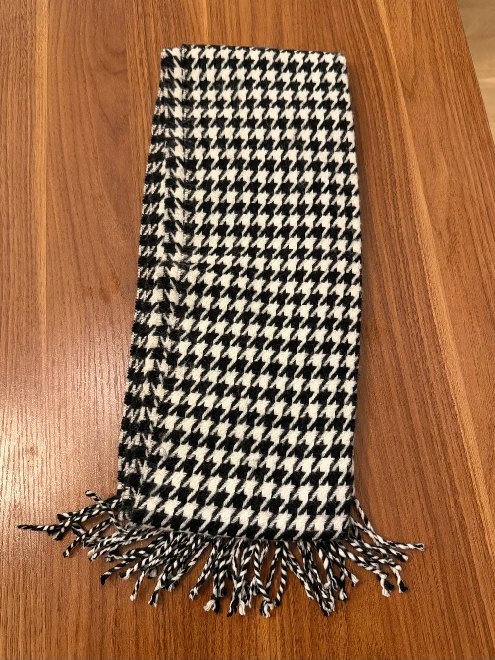Classic Black & White Houndstooth Scarf - Men's Accessory
